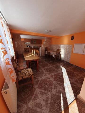 Фото номера Коттедж с 6 спальнями Дома для отпуска Cabana Popasul Vânătorului г. Арьешени 46
