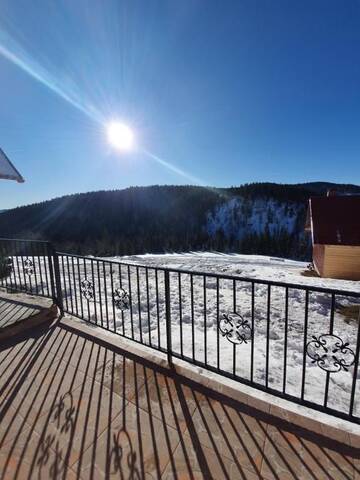 Фото номера Коттедж с 6 спальнями Дома для отпуска Cabana Popasul Vânătorului г. Арьешени 56