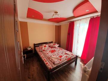 Фото номера Коттедж с 6 спальнями Дома для отпуска Cabana Popasul Vânătorului г. Арьешени 21