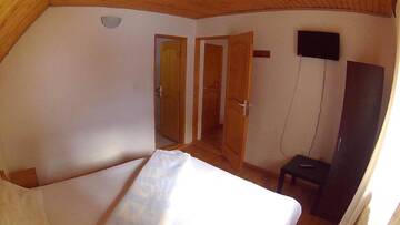 Фото номера Люкс с 2 спальнями Лоджи Cabana Aurora г. Арьешени 8